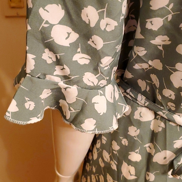 NEW Floral Wrap Dress - Picture 8 of 11